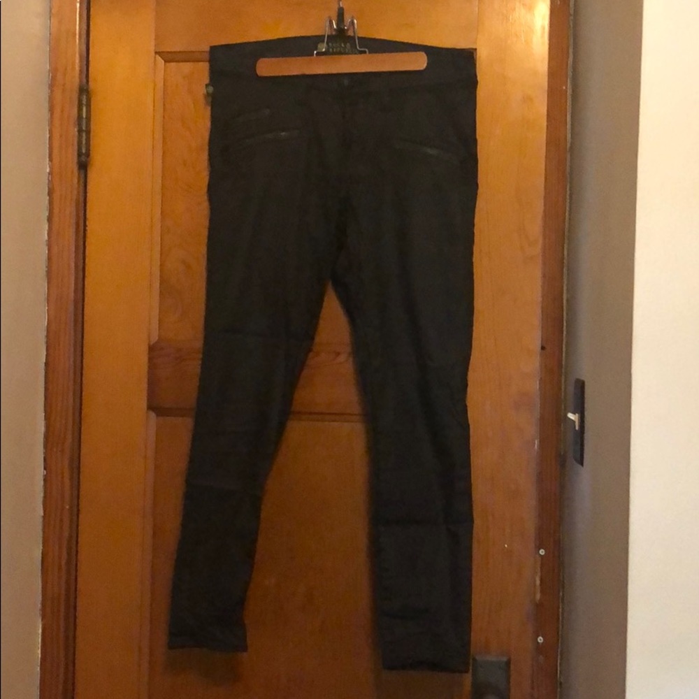 Rock and Republic black Poly/spandex jeans size 10